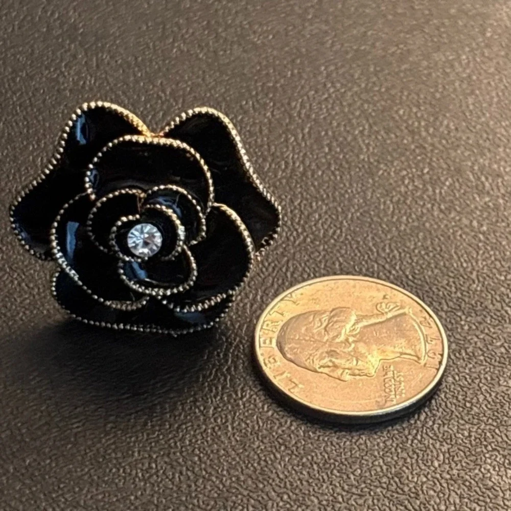 New Womens Black Gold Toned Rhinestone Flower Fashion Statment Ring Free Size